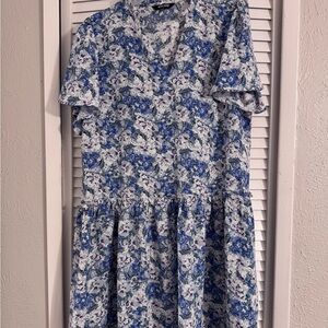Elegant Blue Floral Midi Dress